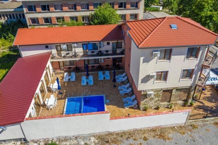 Family Hotel Preslav Екстер'єр фото